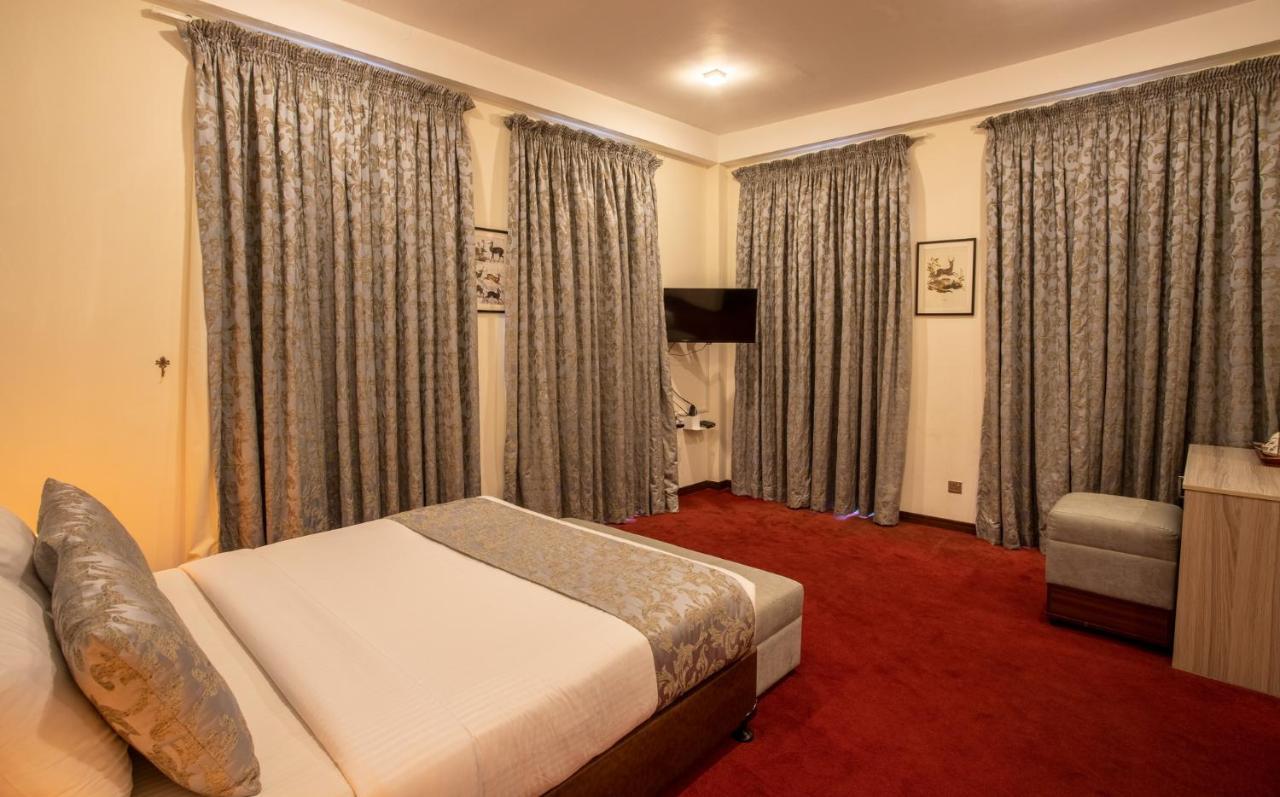 The Wind Castle Hotel Nuwara Eliya Exterior photo