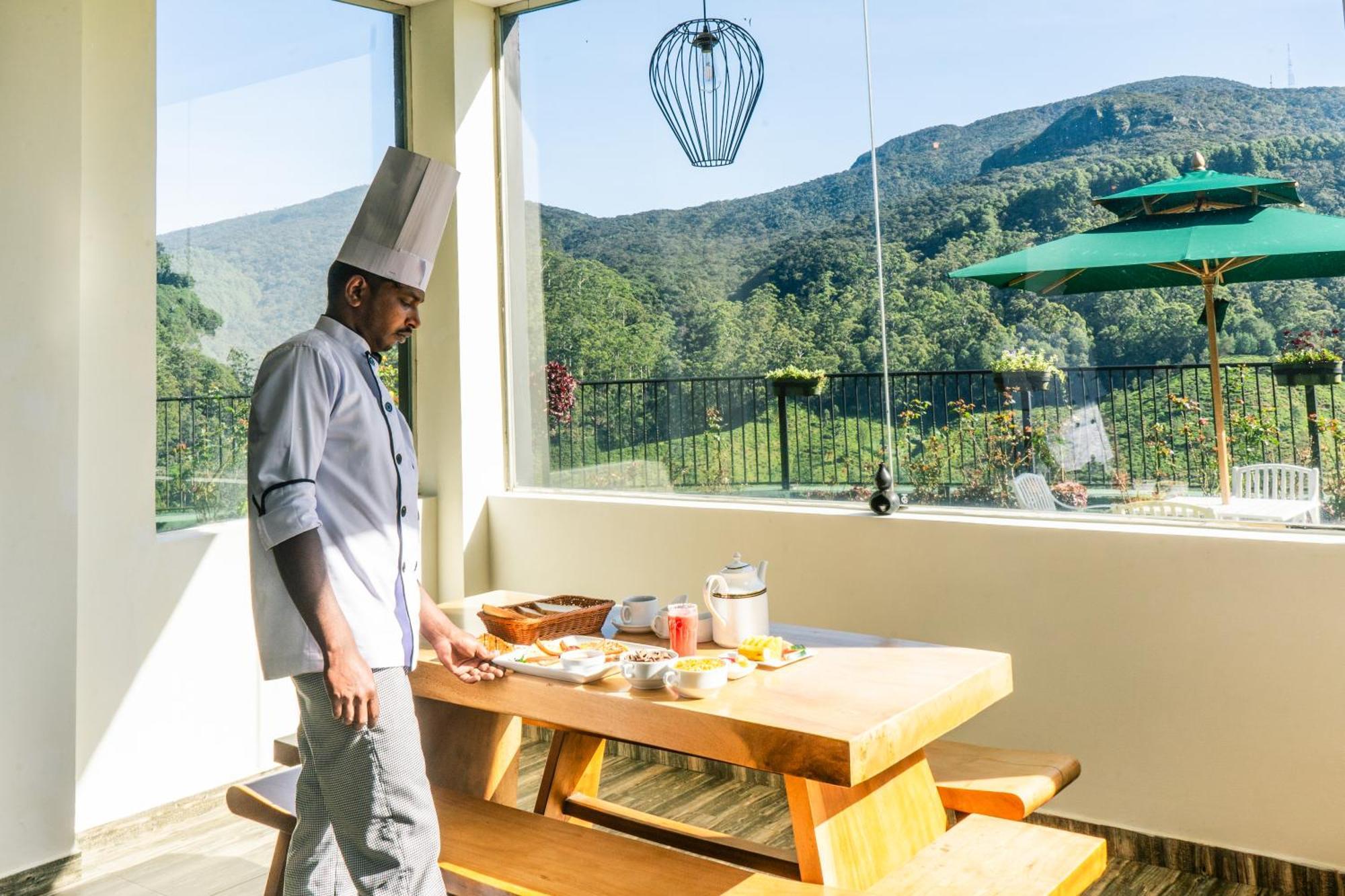 The Wind Castle Hotel Nuwara Eliya Exterior photo