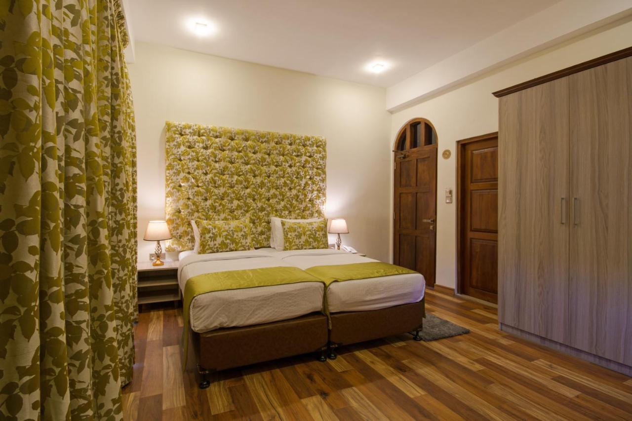 The Wind Castle Hotel Nuwara Eliya Exterior photo